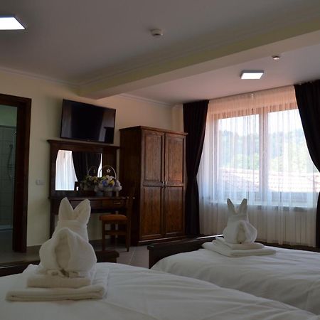 Hotel Rabbit Bran Moieciu de Jos Extérieur photo