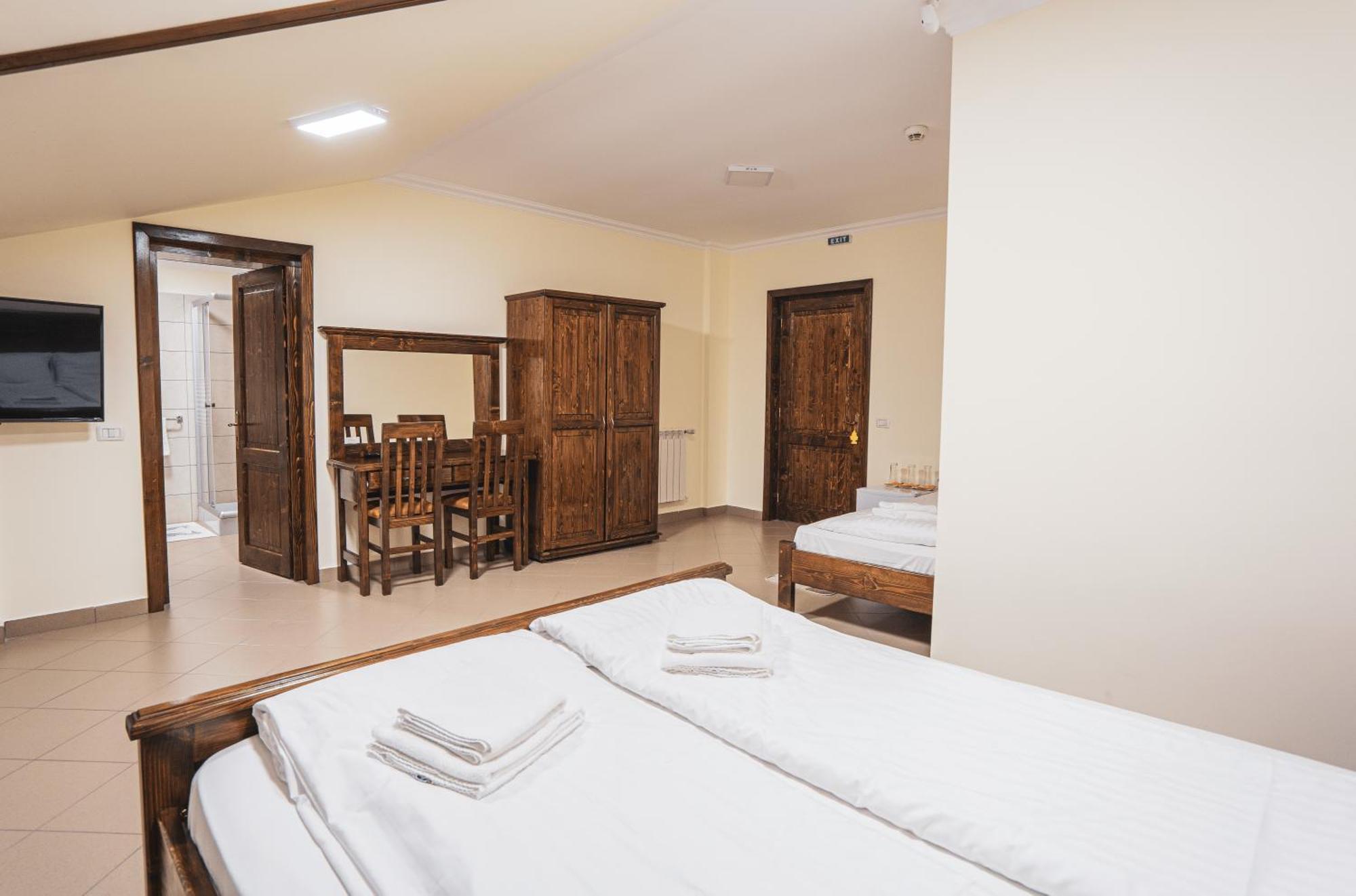 Hotel Rabbit Bran Moieciu de Jos Extérieur photo