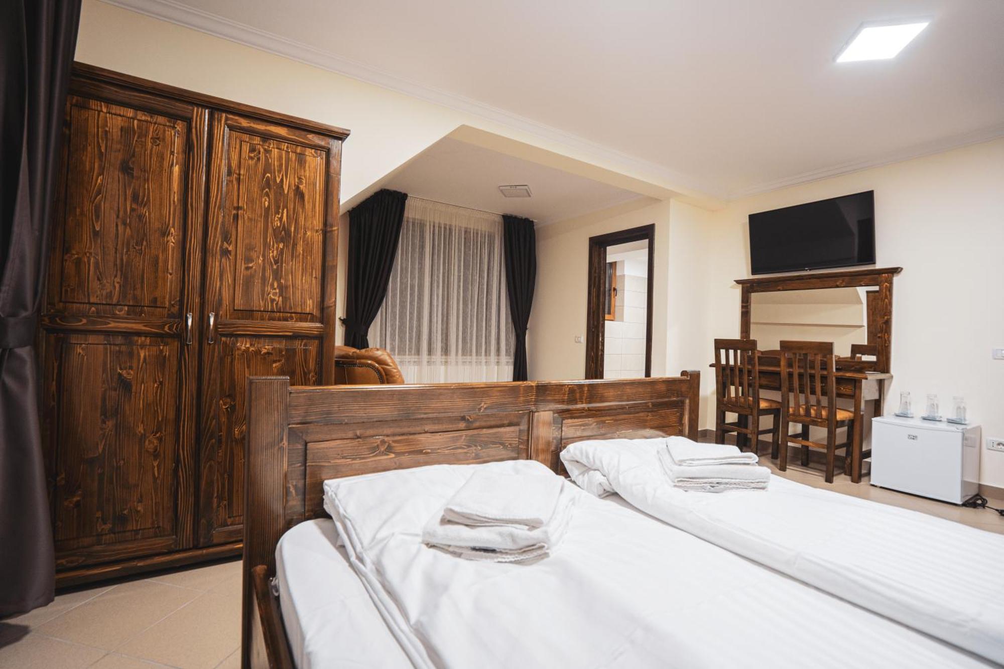 Hotel Rabbit Bran Moieciu de Jos Extérieur photo